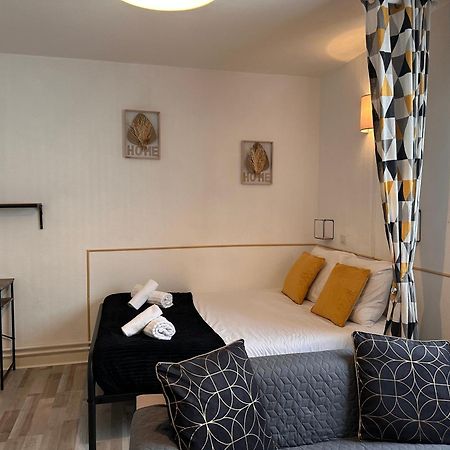 Orleans Centre Proche Gare - Appartement Fonctionnel Residence Calme Parking Prive Gratuit - Le Central Elegance Exterior foto