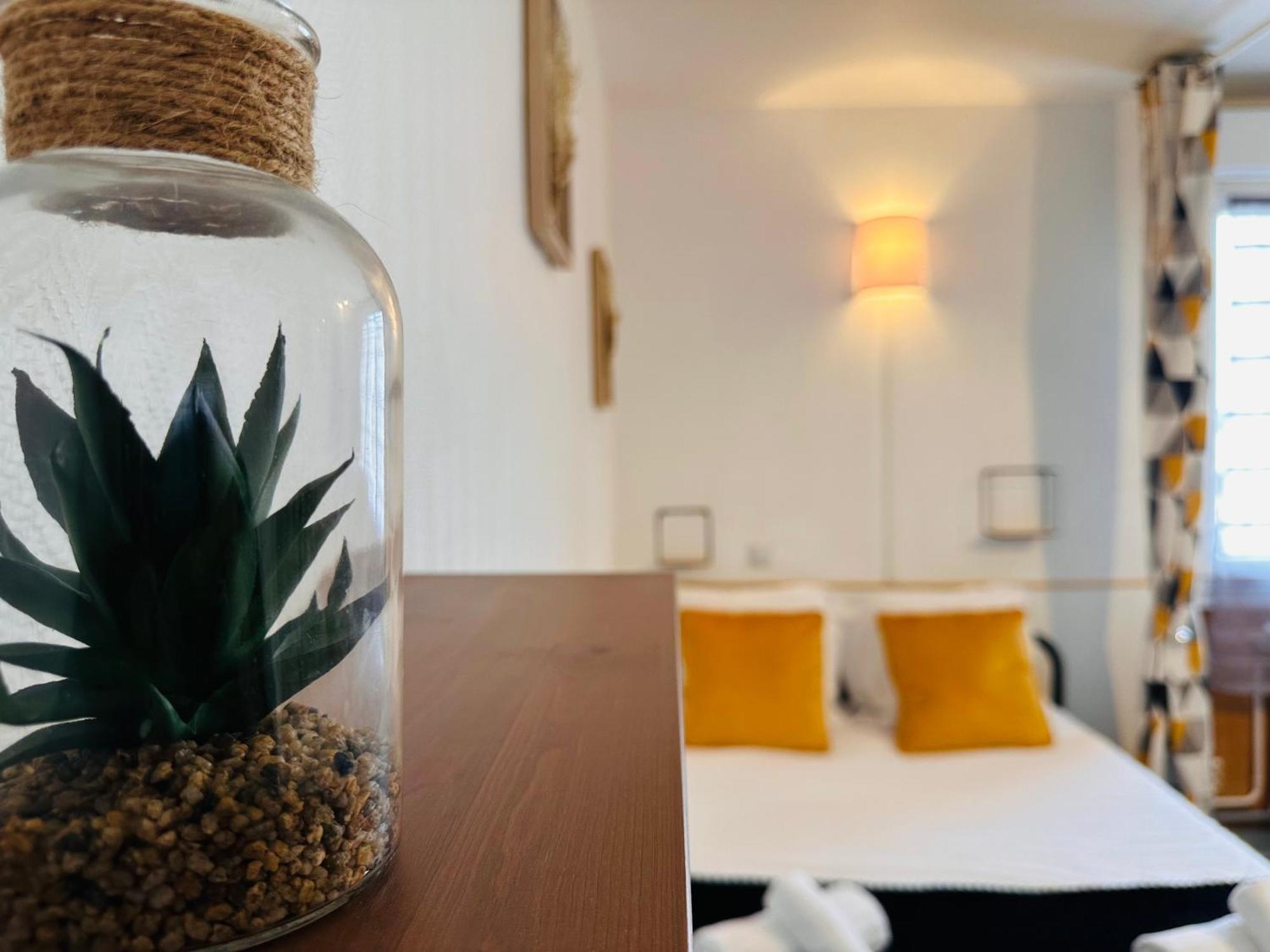 Orleans Centre Proche Gare - Appartement Fonctionnel Residence Calme Parking Prive Gratuit - Le Central Elegance Exterior foto