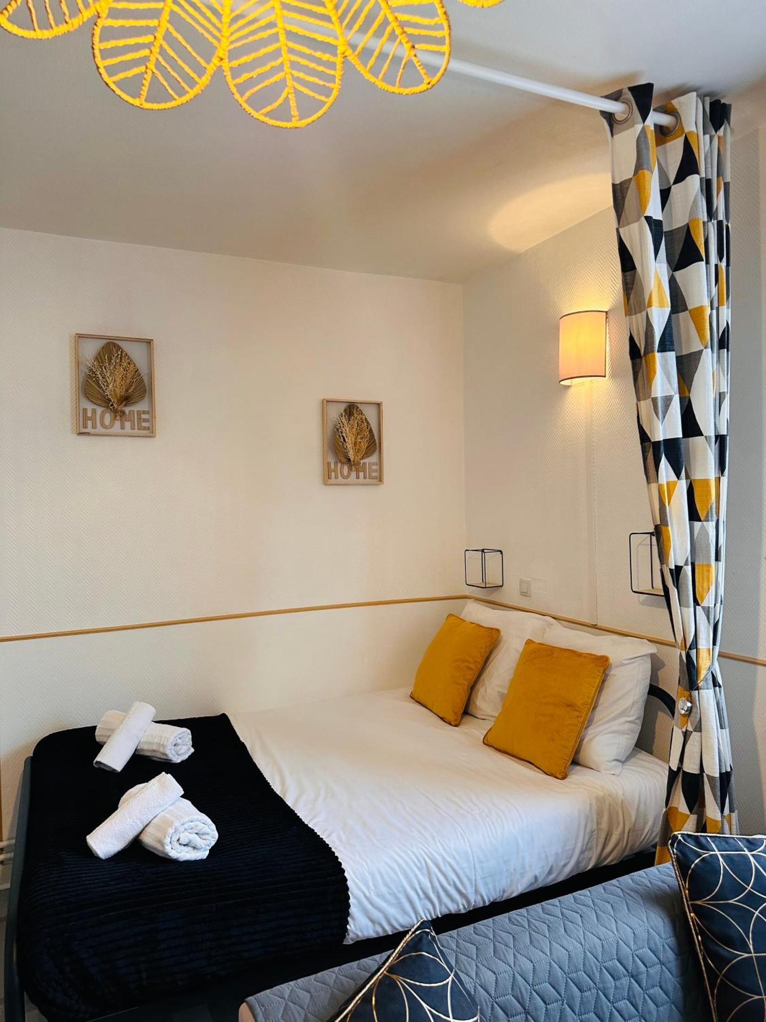 Orleans Centre Proche Gare - Appartement Fonctionnel Residence Calme Parking Prive Gratuit - Le Central Elegance Exterior foto