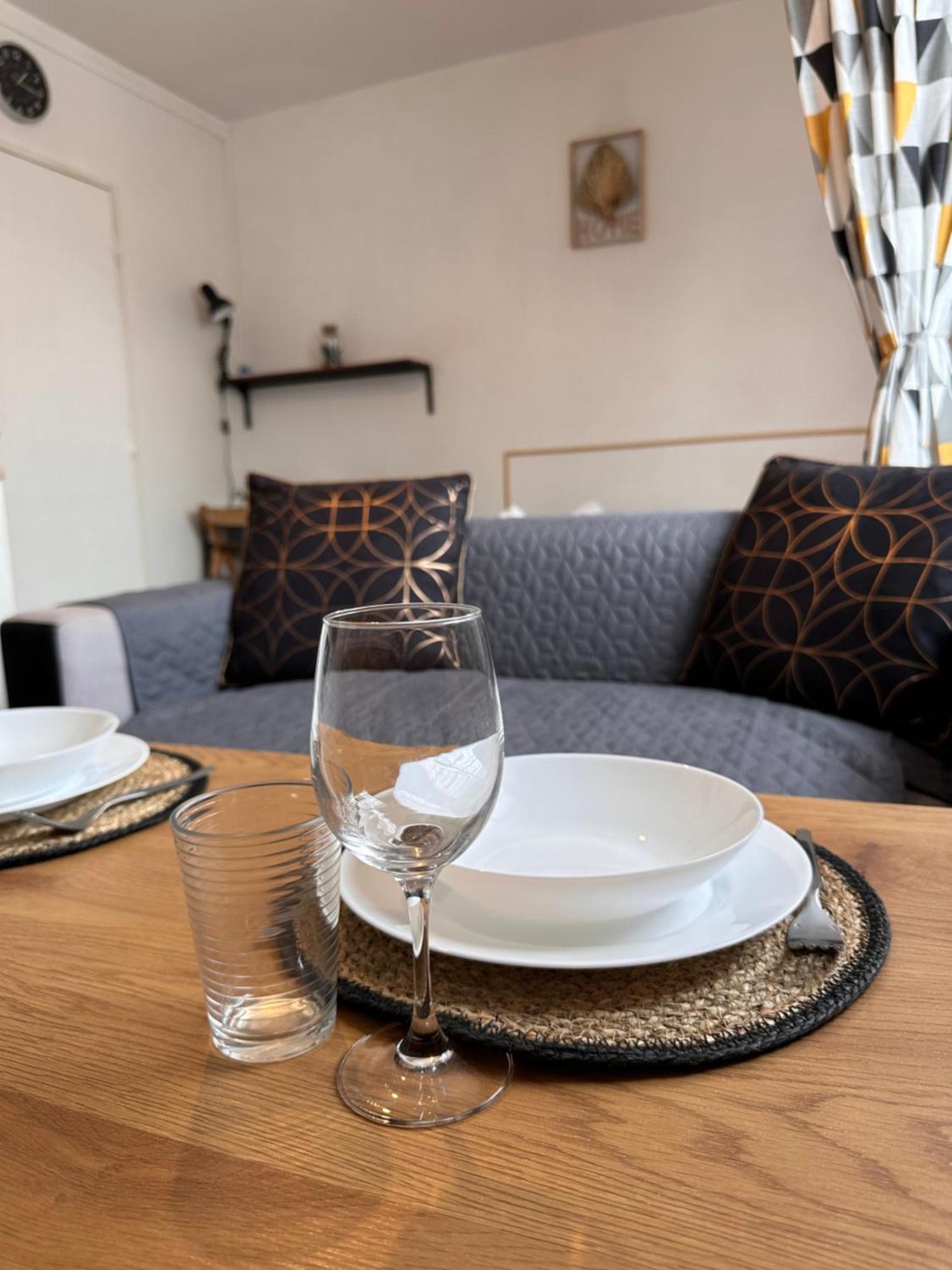 Orleans Centre Proche Gare - Appartement Fonctionnel Residence Calme Parking Prive Gratuit - Le Central Elegance Exterior foto