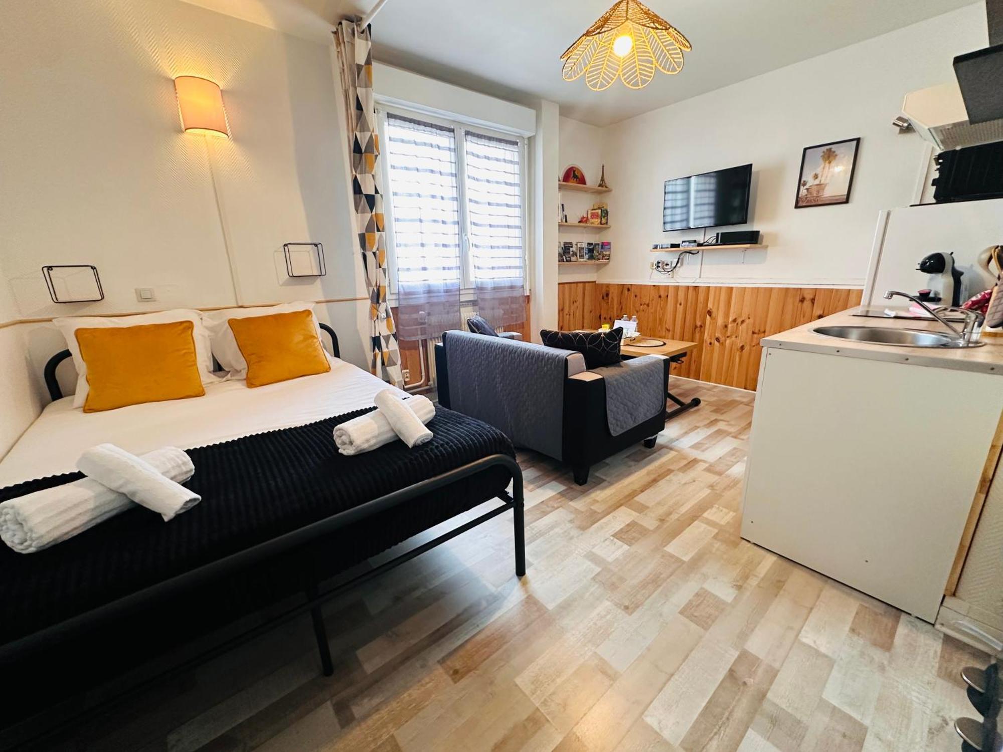 Orleans Centre Proche Gare - Appartement Fonctionnel Residence Calme Parking Prive Gratuit - Le Central Elegance Exterior foto