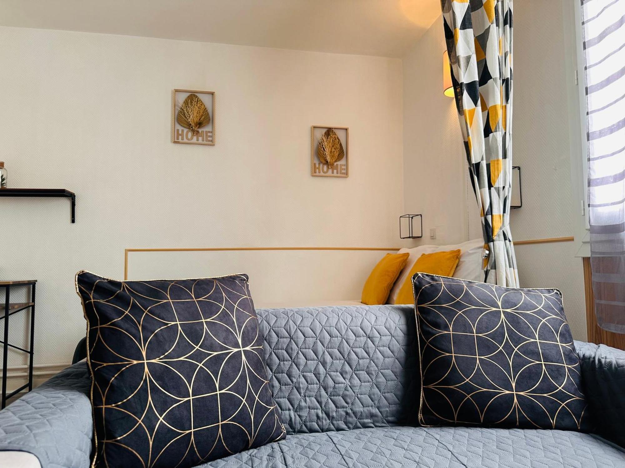 Orleans Centre Proche Gare - Appartement Fonctionnel Residence Calme Parking Prive Gratuit - Le Central Elegance Exterior foto